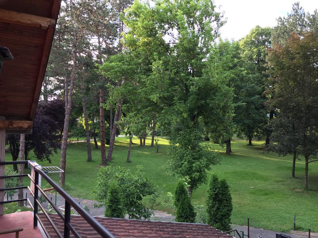 S' Centro - Park Apartments Kraljevo Exterior foto